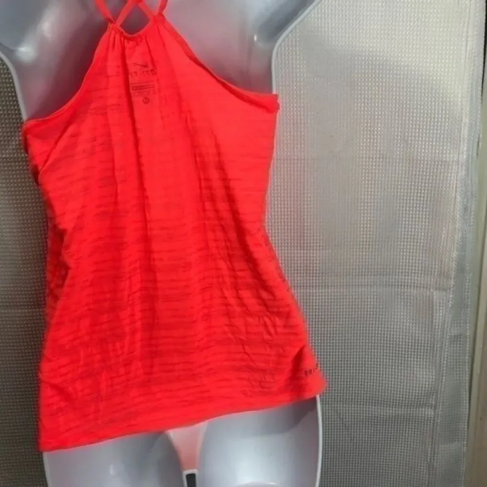 Nike red tank top size XS…0328